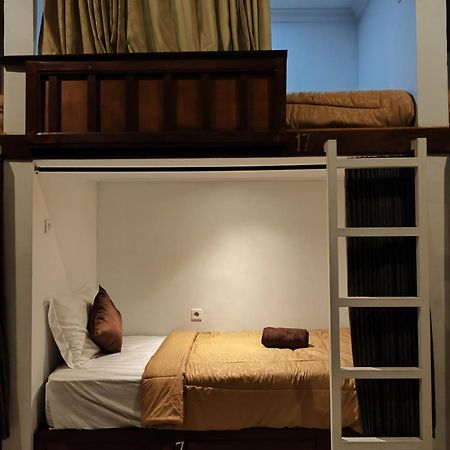 Ega S Hostel Batununggul Екстериор снимка