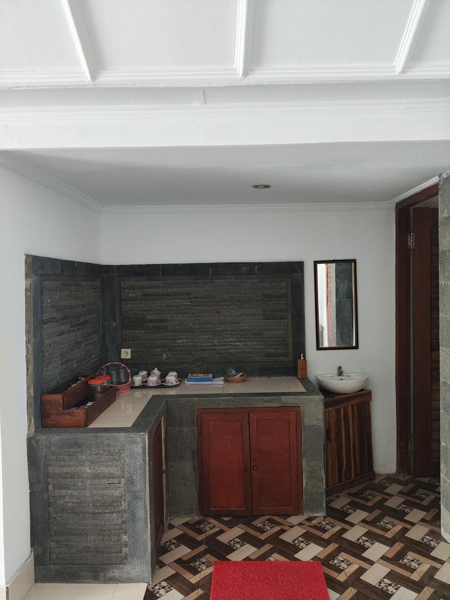 Ega S Hostel Batununggul Екстериор снимка