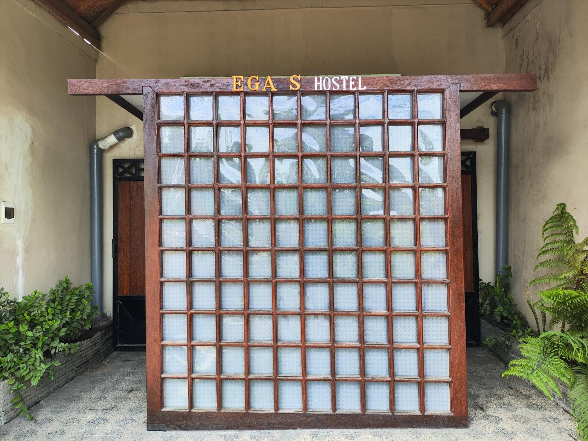 Ega S Hostel Batununggul Екстериор снимка